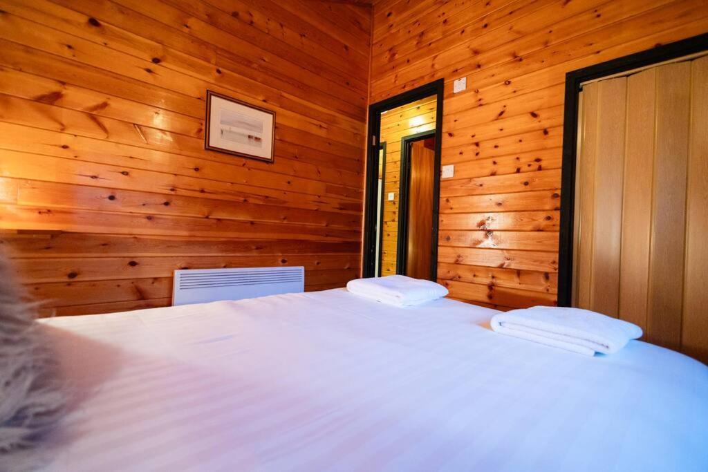 Cozy Norwegian Style Log Cabin In Rural Snowdonia - 2 Bedrooms & Parking By Seren Short Stays Ffestiniog Exteriér fotografie