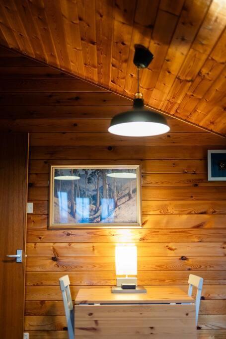 Cozy Norwegian Style Log Cabin In Rural Snowdonia - 2 Bedrooms & Parking By Seren Short Stays Ffestiniog Exteriér fotografie